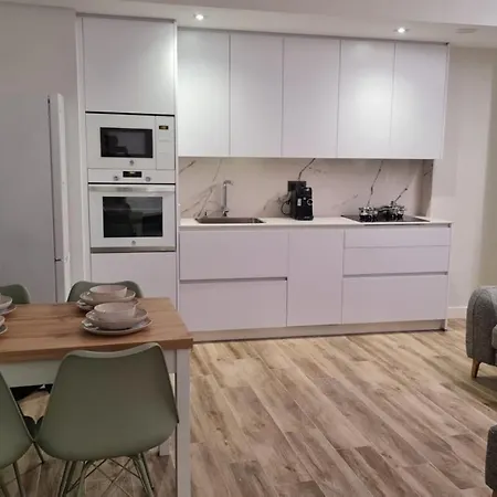 Apartment V53 A *